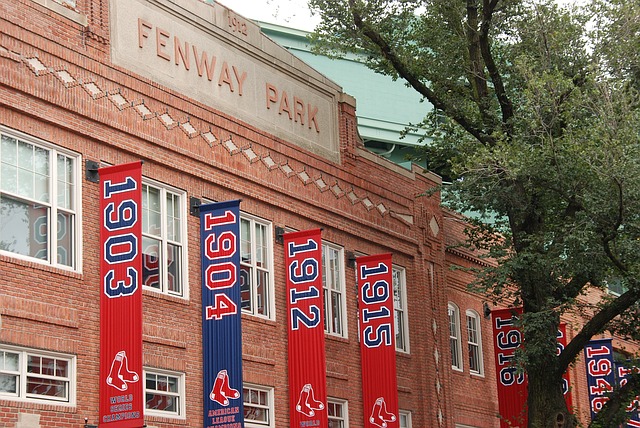 www.fenway-park.jpg